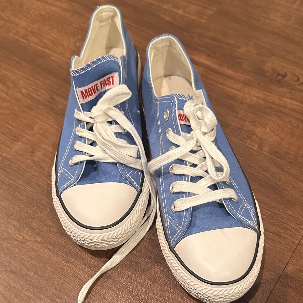 Blue “Facebook” edition low-top canvas sneakers